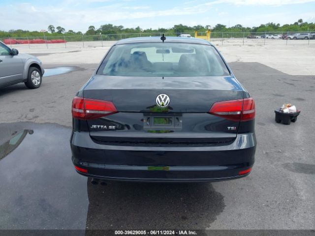 3VWDB7AJ4JM218076 Volkswagen Jetta