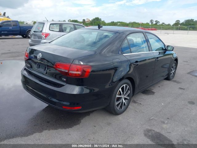 3VWDB7AJ4JM218076 Volkswagen Jetta
