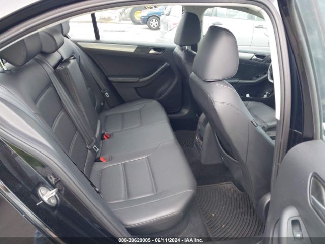 3VWDB7AJ4JM218076 Volkswagen Jetta