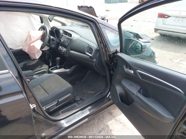 Honda FIT LX 2015 3HGGK5H56FM737054 Image 5