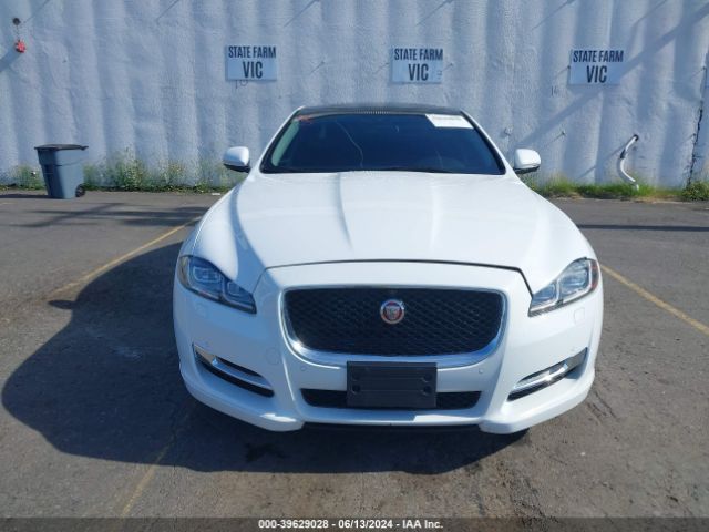 SAJWA1C79G8W03001 Jaguar Xj R-sport