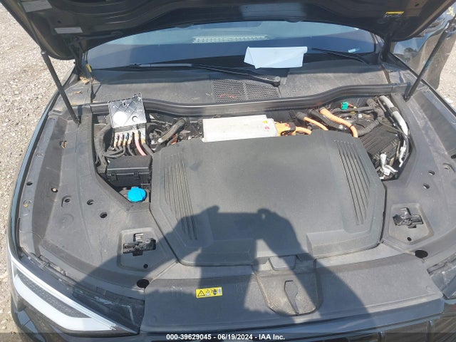 Audi E-tron Premium Plus Quattro 2021 WA1LAAGE3MB002931 Image 10