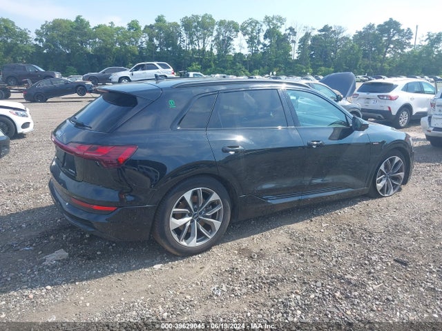 WA1LAAGE3MB002931 Audi E-tron Premium Plus Quattro
