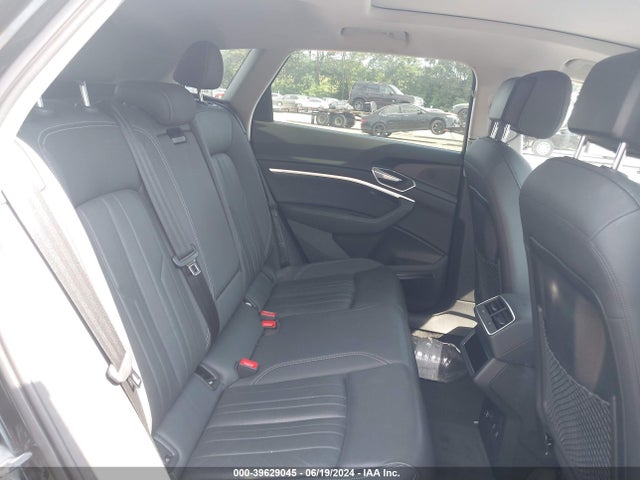 WA1LAAGE3MB002931 Audi E-tron Premium Plus Quattro