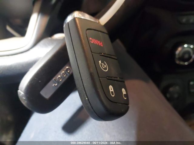 ZACCJBBB7HPG52107 Jeep Renegade Latitude 4x4