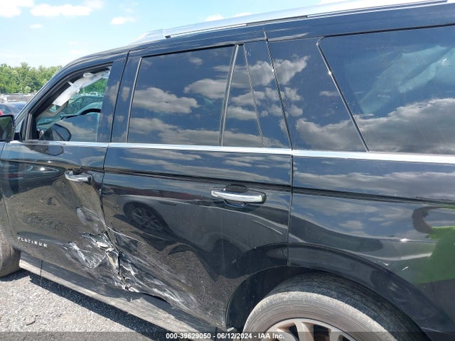 Ford Expedition Platinum 2018 1FMJU1MT2JEA01332 Image 14