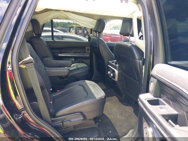 Ford Expedition Platinum 2018 1FMJU1MT2JEA01332 Image 8