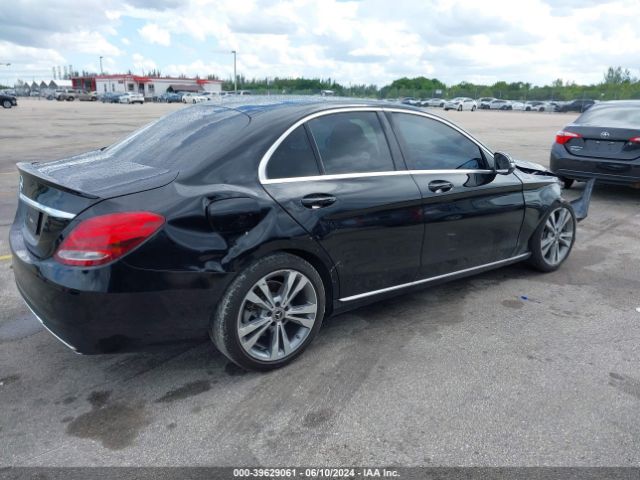 WDDWF4JB0JR327470 Mercedes-Benz C 300