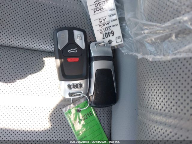 WAUYNGF57JN017055 Audi A5 2.0t Premium
