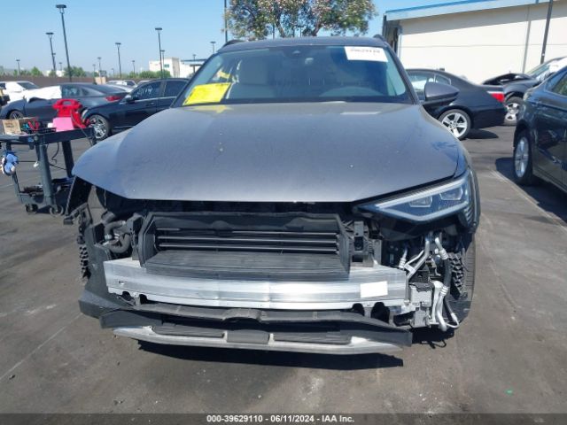WA1AAAGE6NB027444 Audi E-tron Premium Quattro