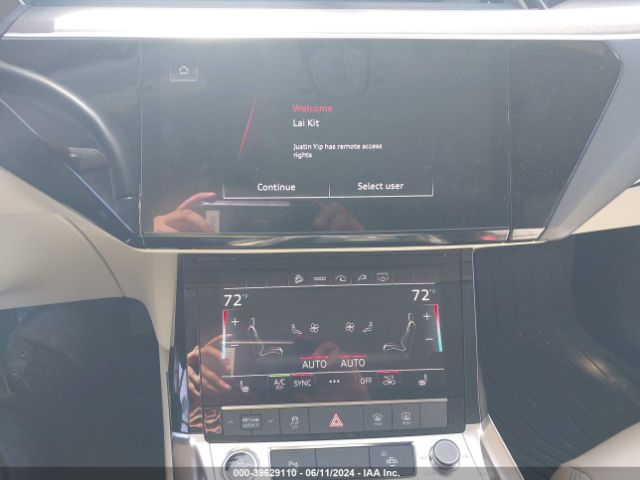 WA1AAAGE6NB027444 Audi E-tron Premium Quattro