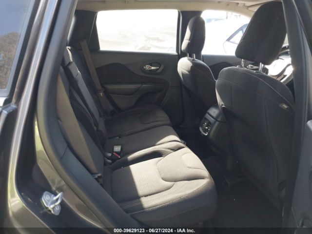 1C4PJLCS2FW678152 Jeep Cherokee Latitude