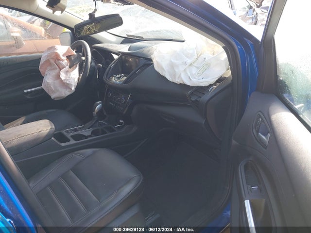 Ford Escape Titanium 2019 1FMCU9J95KUB51846 Image 5