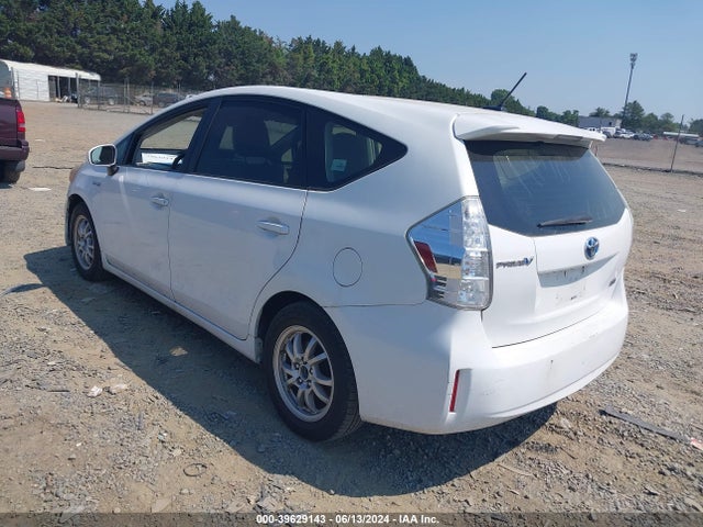 Toyota Prius V Three 2014 JTDZN3EU0E3333973 Image 3