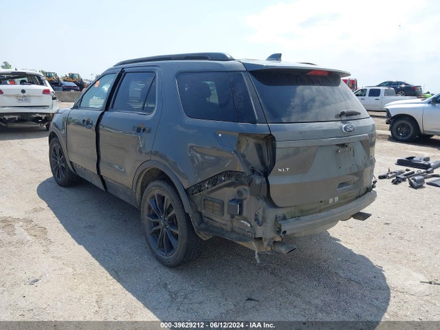 Ford EXPLORER XLT 2017 1FM5K7D89HGA15684 Image 3