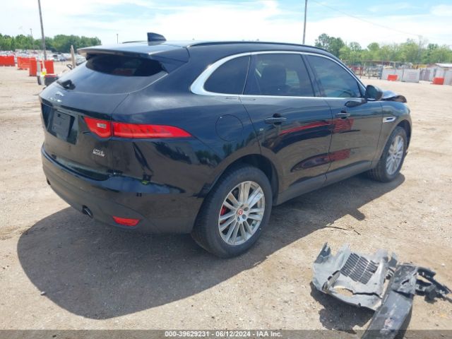 2018 JAGUAR F-PACE SADCK2FX0JA292739 Photo 3