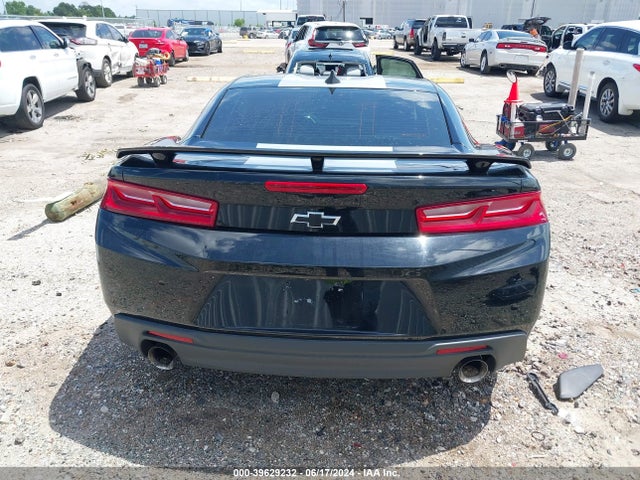 Chevrolet Camaro 1lt 2018 1G1FB1RS5J0184800 Image 17