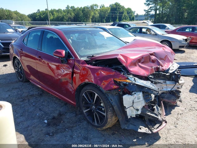 Toyota CAMRY XSE 2018 4T1B61HK0JU649967 головне зображення