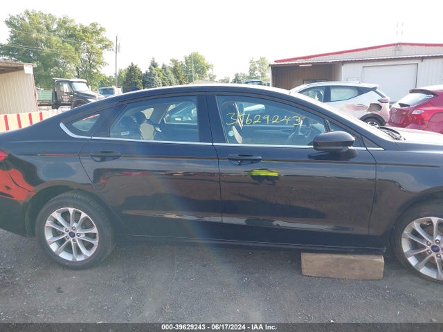 Ford FUSION SE 2020 3FA6P0HD3LR235130 Image 13