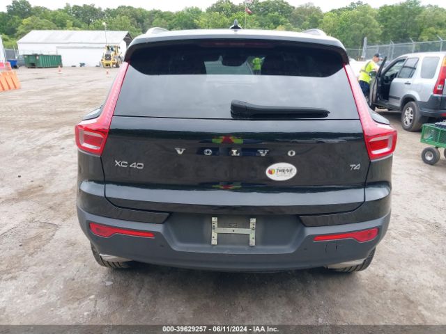 YV4AC2HK8K2129461 Volvo Xc40 T4 Momentum