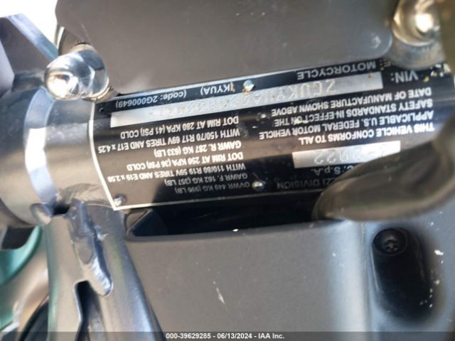 2022 MOTO GUZZI V85 TT ZGUKYUA08NM000719 Photo 9