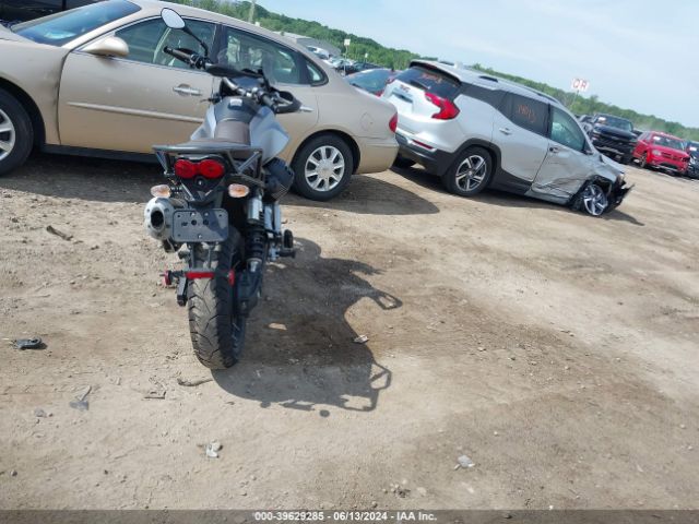 2022 MOTO GUZZI V85 TT ZGUKYUA08NM000719 Photo 5