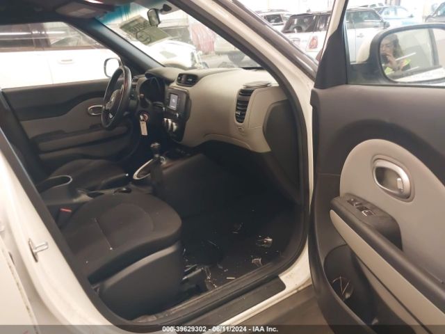 KNDJN2A25J7896158 KIA Soul