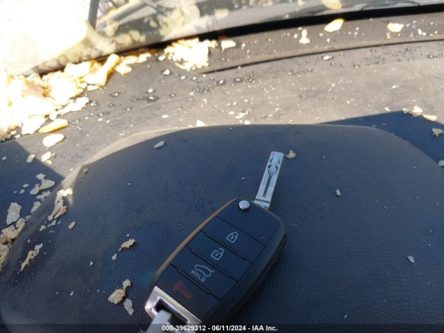 KNDJN2A27E7058221 KIA Soul