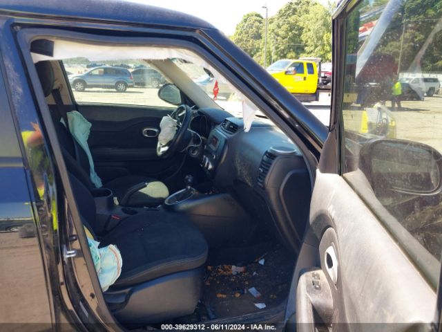 KNDJN2A27E7058221 KIA Soul