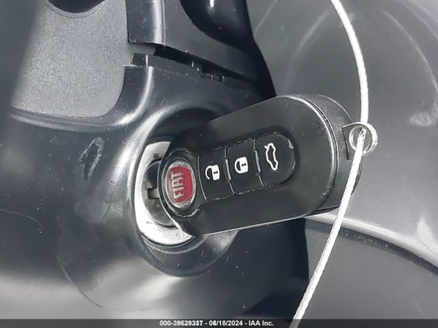 2017 FIAT 500 3C3CFFKR4HT508985 Photo 10