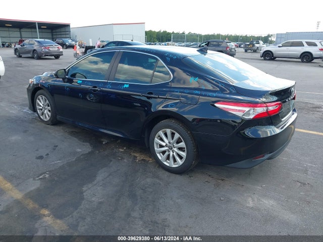 Toyota CAMRY LE 2020 4T1C11AK6LU506909 Image 3