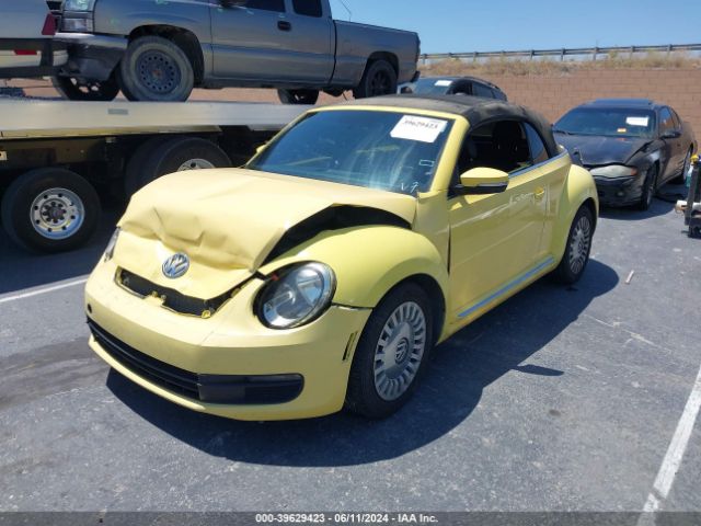3VW517AT5EM823349 Volkswagen Beetle 1.8t