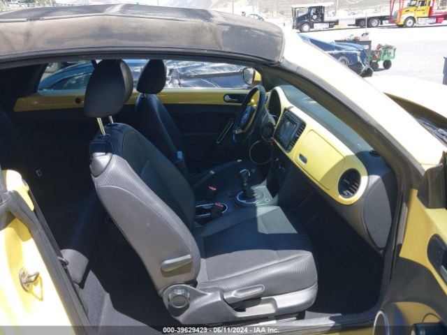 3VW517AT5EM823349 Volkswagen Beetle 1.8t