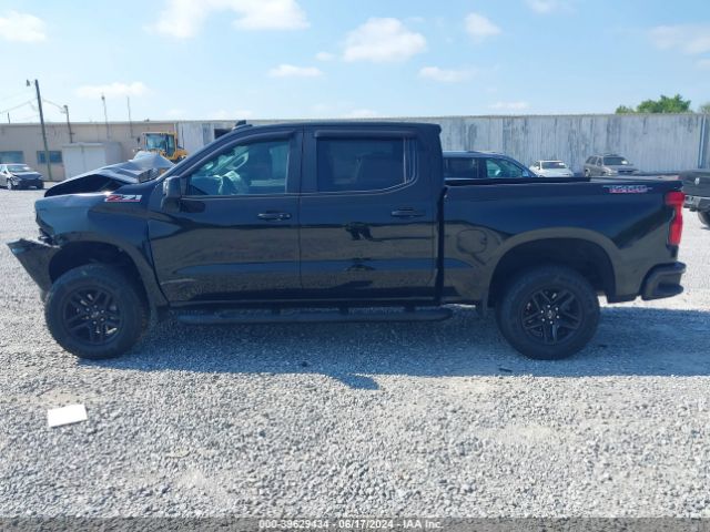 3GCPYFED0MG368203 Chevrolet Silverado 1500 4wd  Short Bed Lt Trail Boss