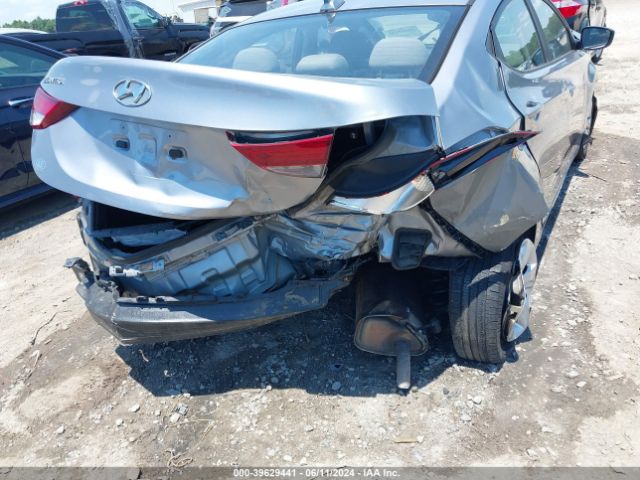 5NPDH4AE5GH746663 Hyundai ELANTRA SE