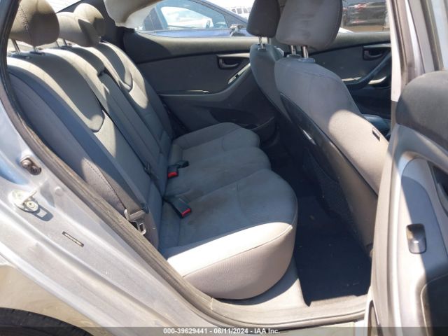 5NPDH4AE5GH746663 Hyundai ELANTRA SE