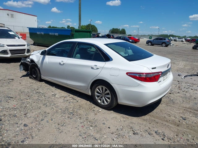 Toyota CAMRY LE 2015 4T1BF1FK4FU972364 Image 3