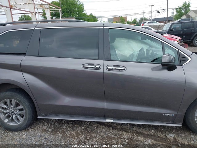 Toyota SIENNA XLE 2021 5TDJSKFC2MS026100 Image 14