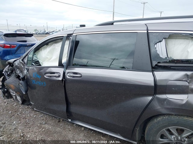 Toyota SIENNA XLE 2021 5TDJSKFC2MS026100 Image 15