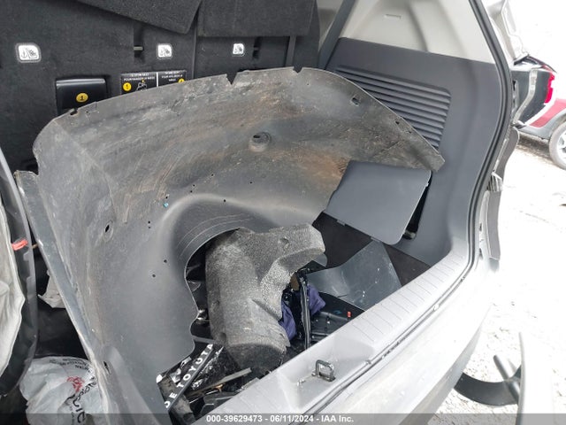 Toyota SIENNA XLE 2021 5TDJSKFC2MS026100 Image 12