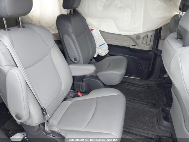 Toyota SIENNA XLE 2021 5TDJSKFC2MS026100 Image 8