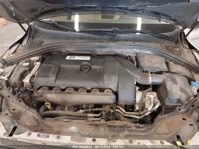 YV4902RM5F2638117 Volvo Xc60 T6 Platinum