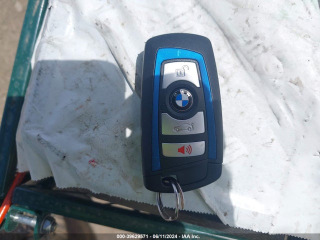 WBA8B9C30HK885269 BMW 330I