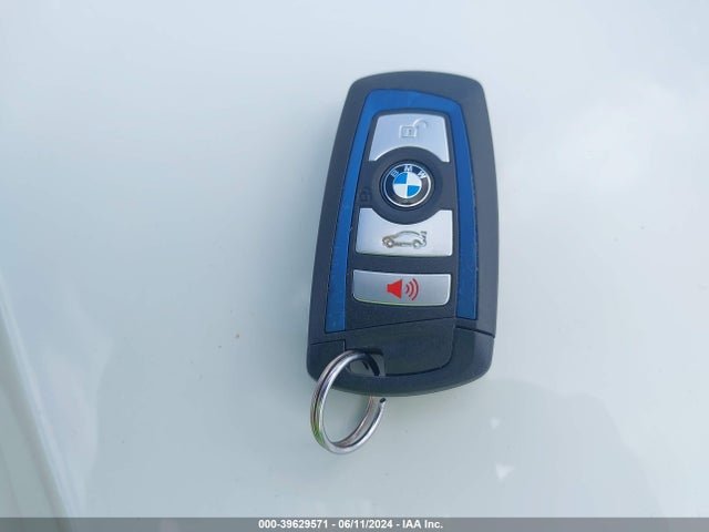WBA8B9C30HK885269 BMW 330I