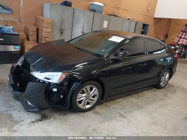Hyundai Elantra Value Edition 2019 5NPD84LF5KH473576 Image 2