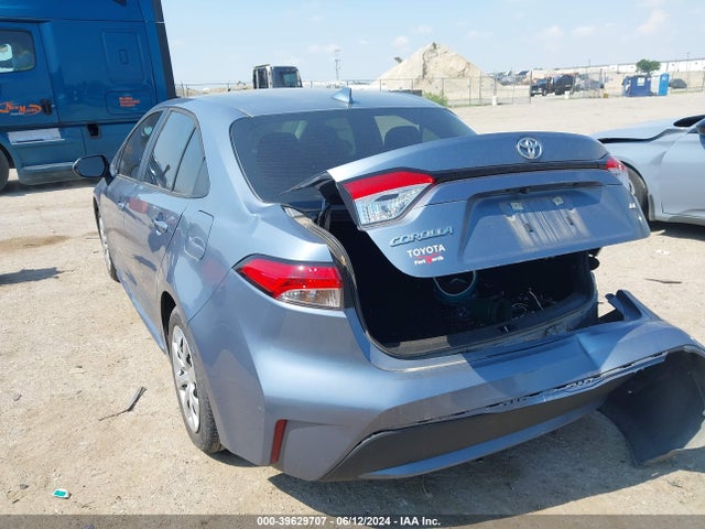 Toyota COROLLA LE 2022 5YFEPMAE5NP374443 Image 3
