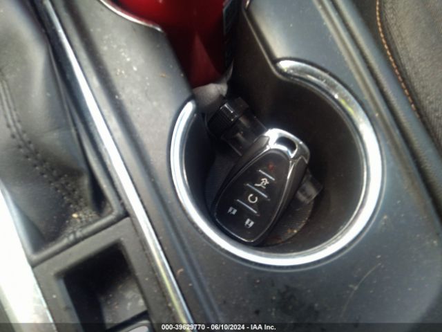 3GNAXSEV9JS635963 Chevrolet EQUINOX LT