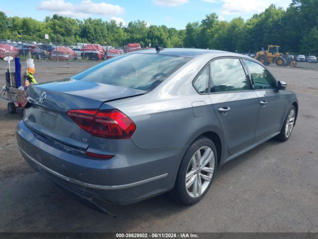 1VWLA7A31KC001670 Volkswagen Passat 2.0t Wolfsburg Edition