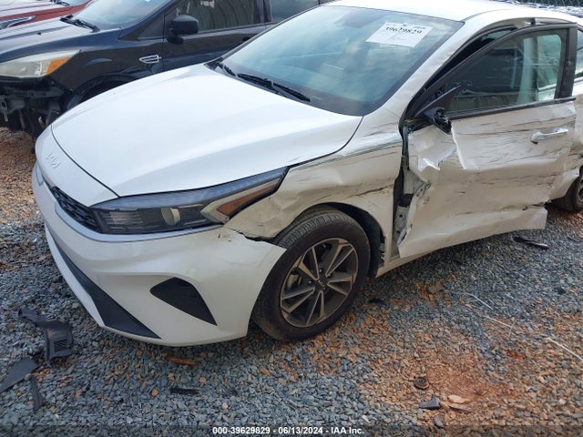 KIA Forte Lxs 2023 3KPF24AD1PE573388 Image 6