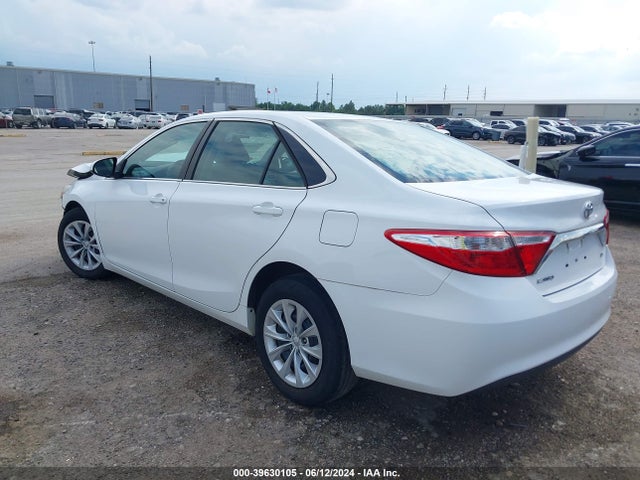 Toyota CAMRY LE 2015 4T1BF1FK8FU933762 Image 3